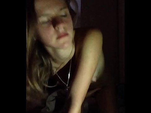 ❤️ Hiji mojang masturbates na cums ❤️❌ video porno di urang